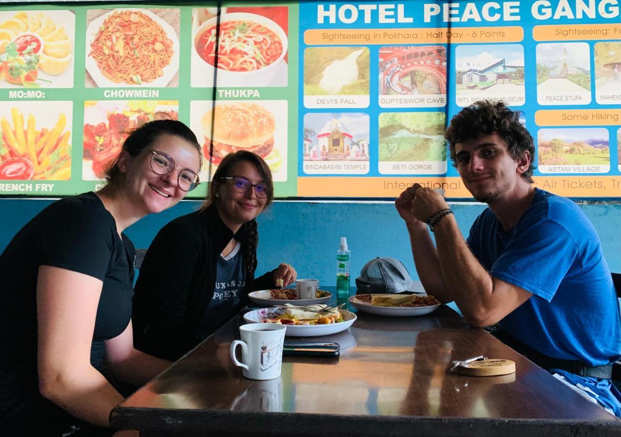 Hotel Peace Ganga Inn Pokhara Zewnętrze zdjęcie