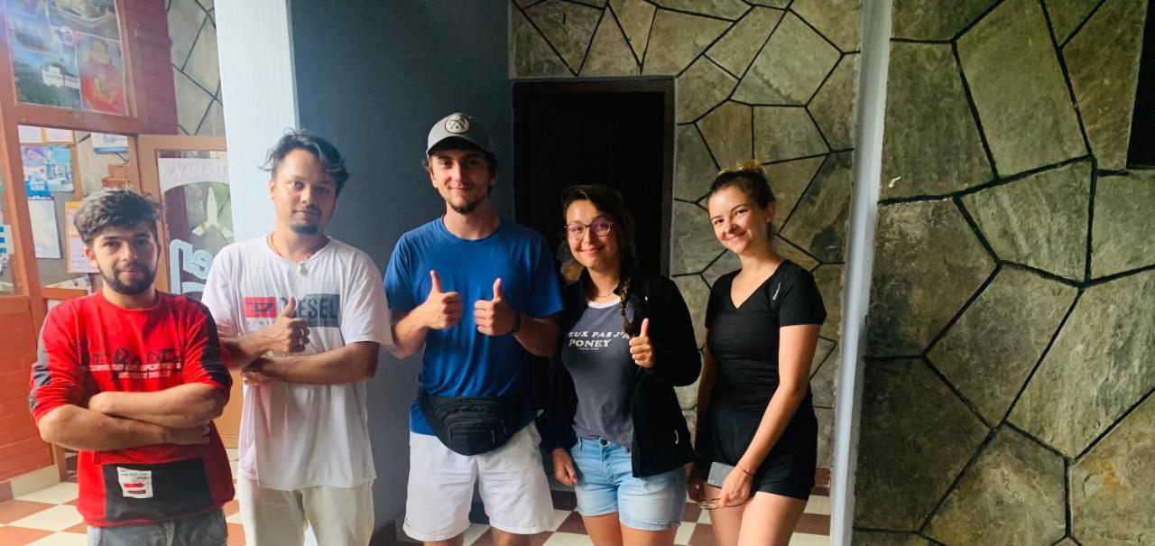 Hotel Peace Ganga Inn Pokhara Zewnętrze zdjęcie
