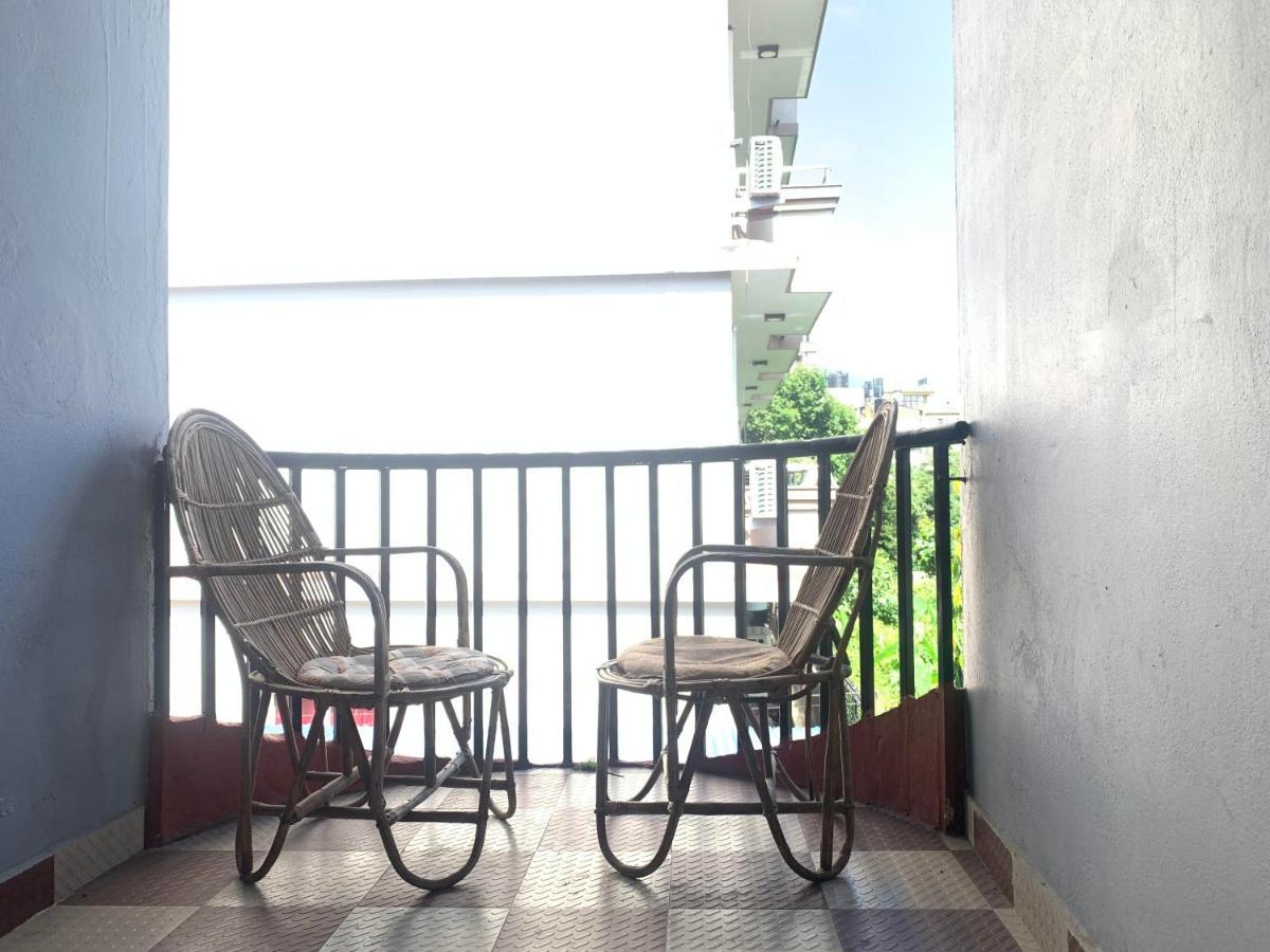 Hotel Peace Ganga Inn Pokhara Zewnętrze zdjęcie