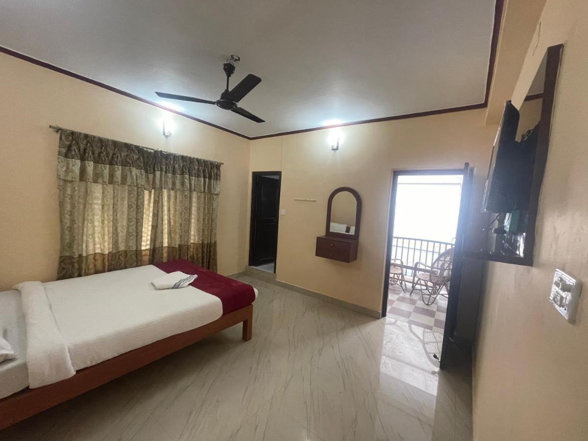 Hotel Peace Ganga Inn Pokhara Zewnętrze zdjęcie