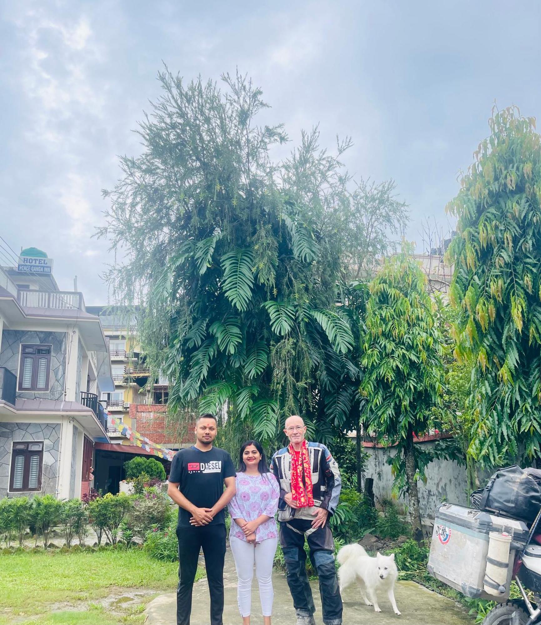 Hotel Peace Ganga Inn Pokhara Zewnętrze zdjęcie